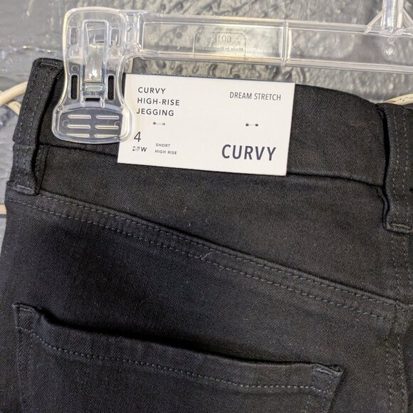 BNWT. Size 4 Short. American Eagle True Black Curvy High Rise Jegging. - Picture 4 of 8